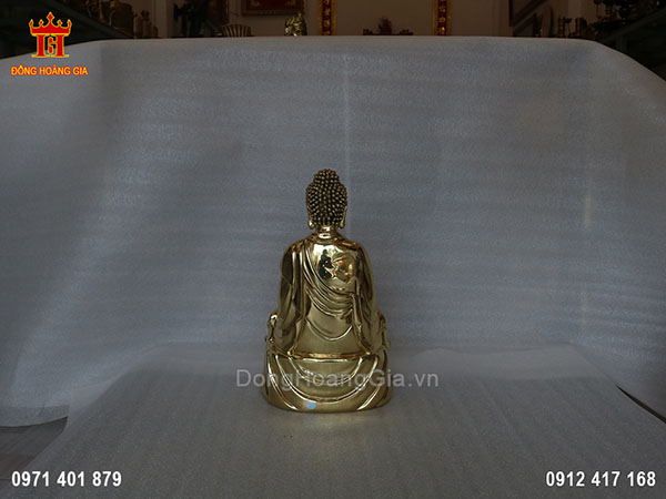 Tượng Phật phù hợp với không gian thanh tịnh, nên tránh những nơi đông đúc như cầu thang hay quán ăn